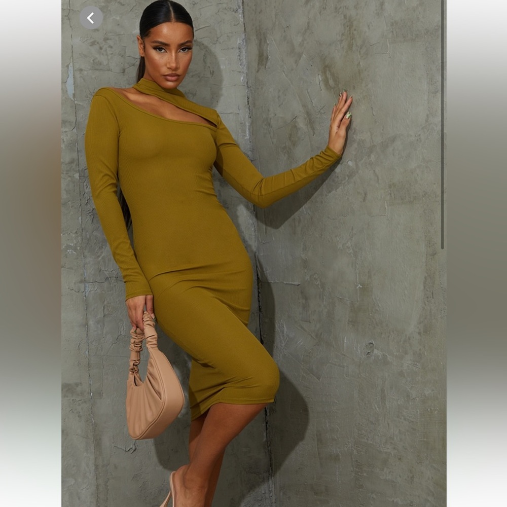 Pretty Little Thing Ribbed Midi Dress in Olive